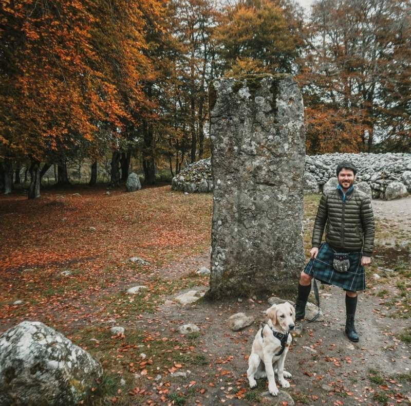 Travels with a kilt at Clava Cairns