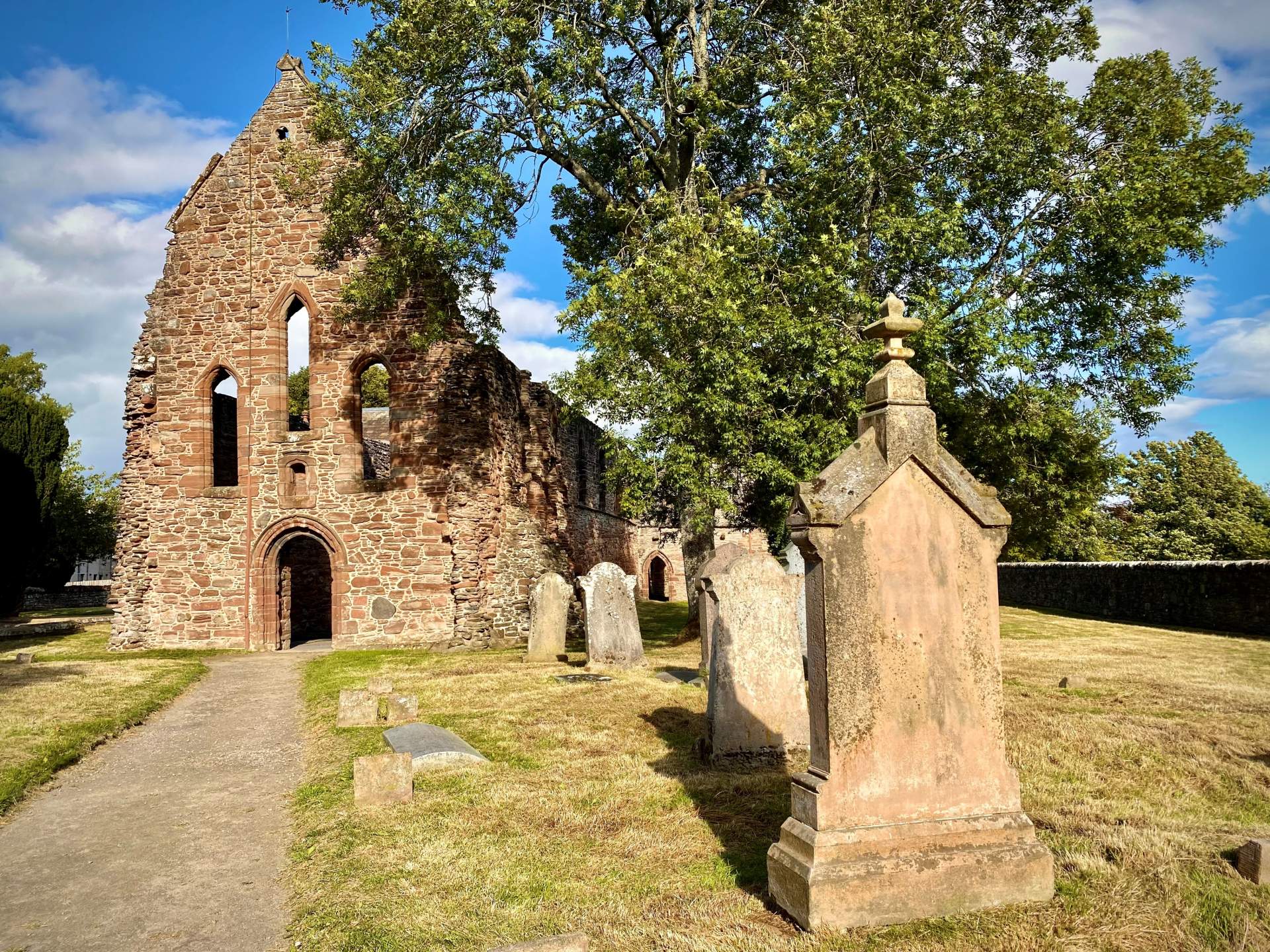 beauly priory