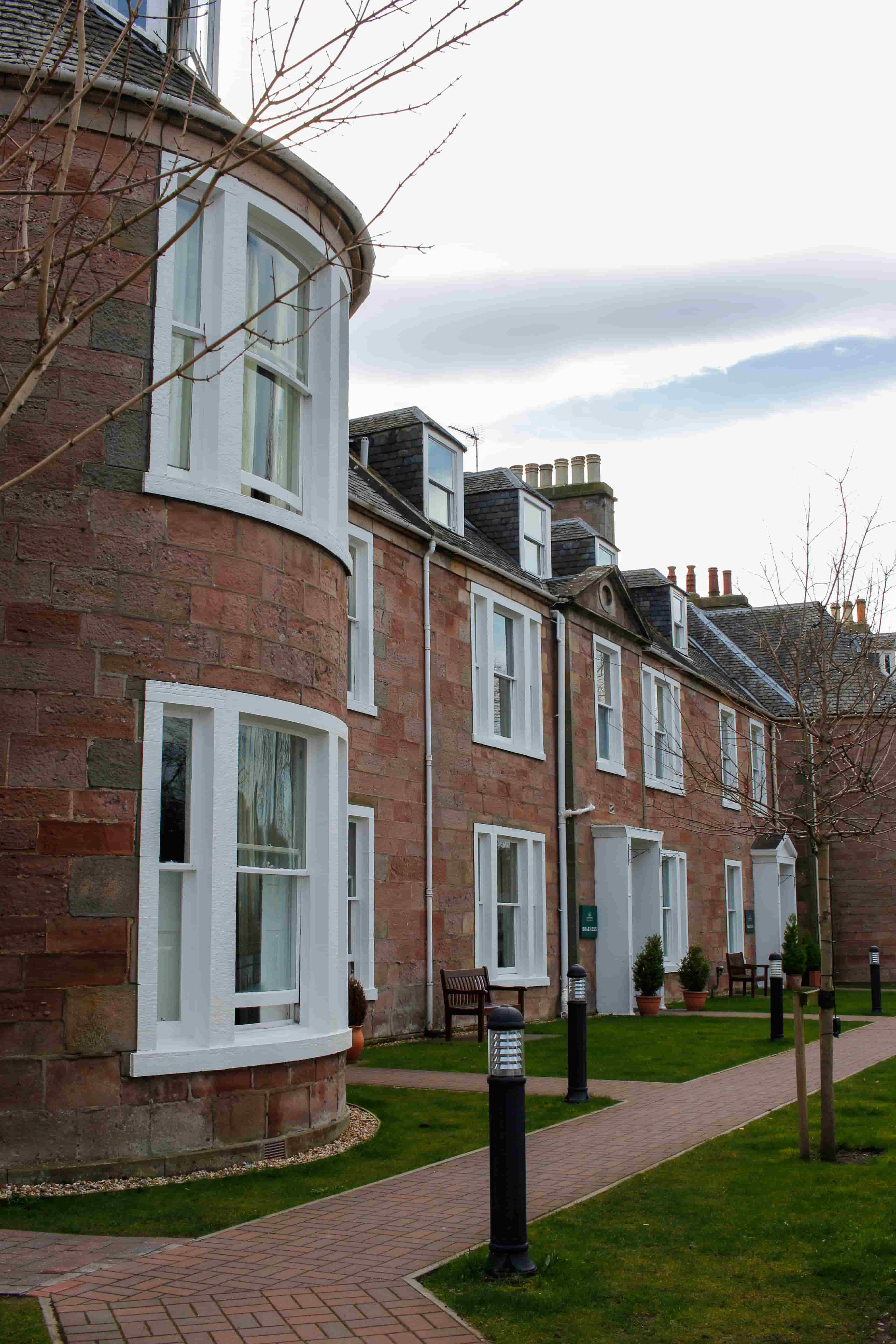 glen mhor hotel exterior view