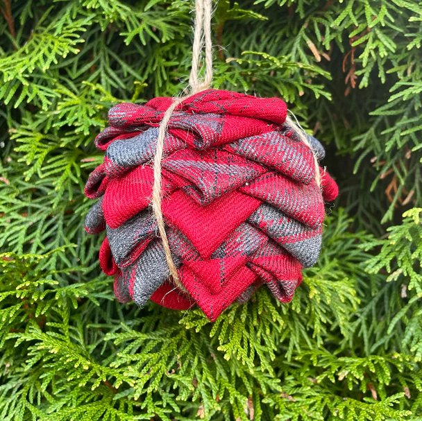 Rebel Row Tree Bauble Workshop